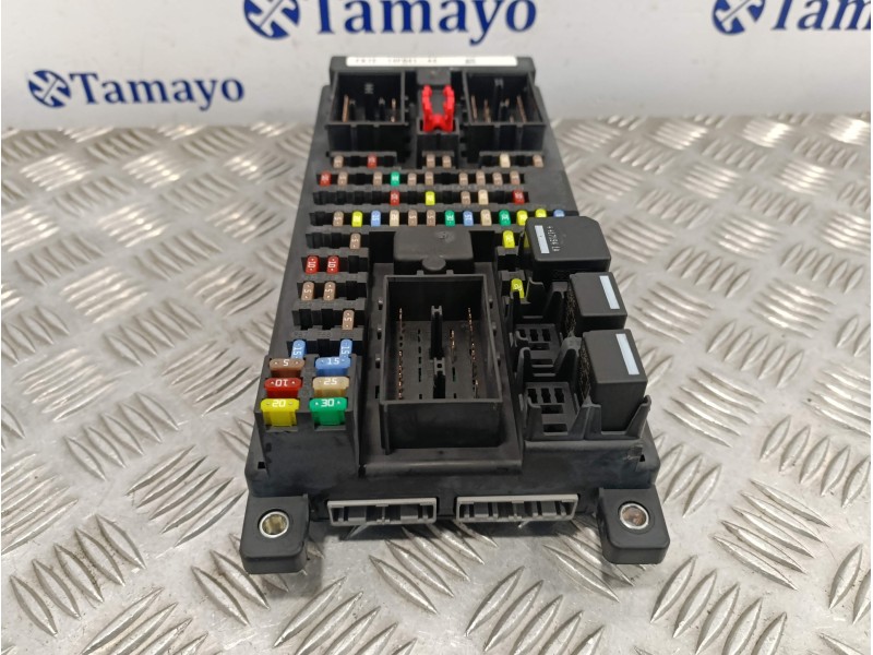 Recambio de caja reles / fusibles para land rover discovery sport referencia OEM IAM FK7214F041AE  50AK11F07