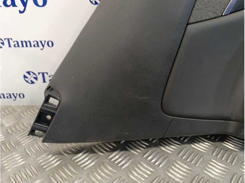 Recambio de guarnecido puerta trasera izquierda para peugeot 3008 1.2 12v e-thp referencia OEM IAM 9810516377  