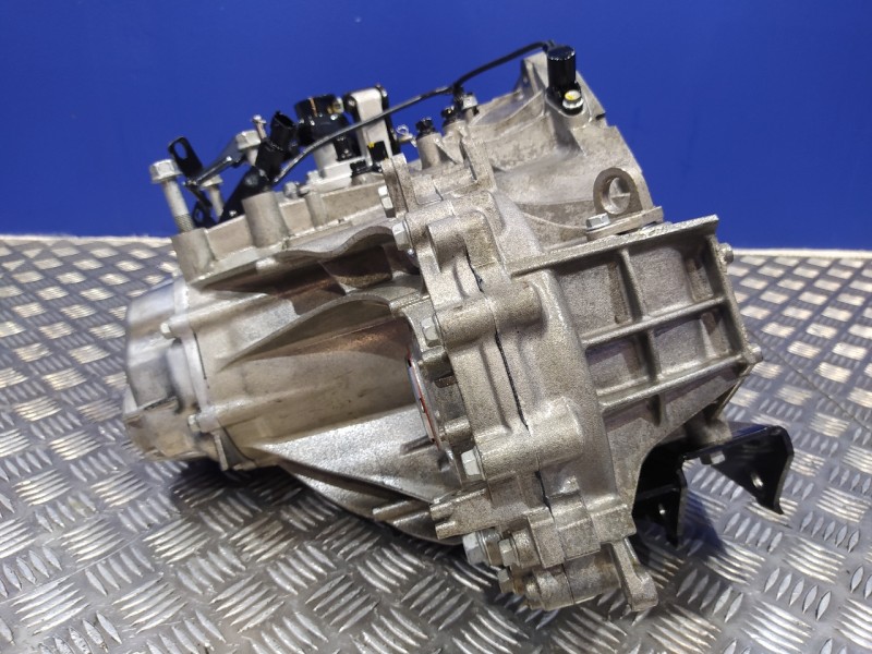 Recambio de caja cambios para hyundai i30 (gd) 1.4 cat referencia OEM IAM ZG11FJ  