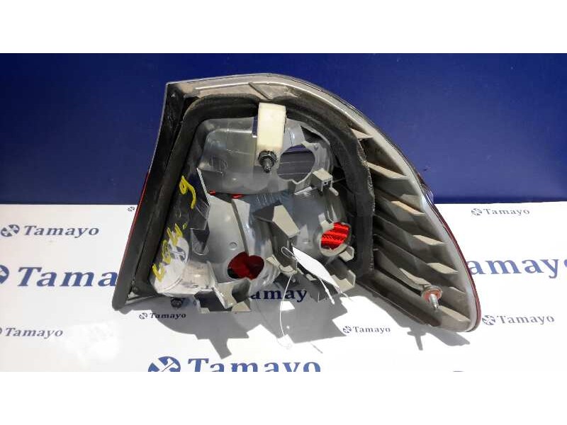 Recambio de piloto trasero izquierdo para bmw serie 3 berlina (e46) 2.0 16v diesel cat referencia OEM IAM   