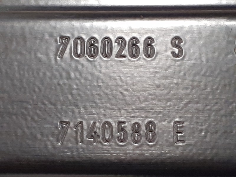Recambio de elevalunas delantero derecho para bmw serie 3 berlina (e90) 318d referencia OEM IAM 0130822227 996625101 6927028