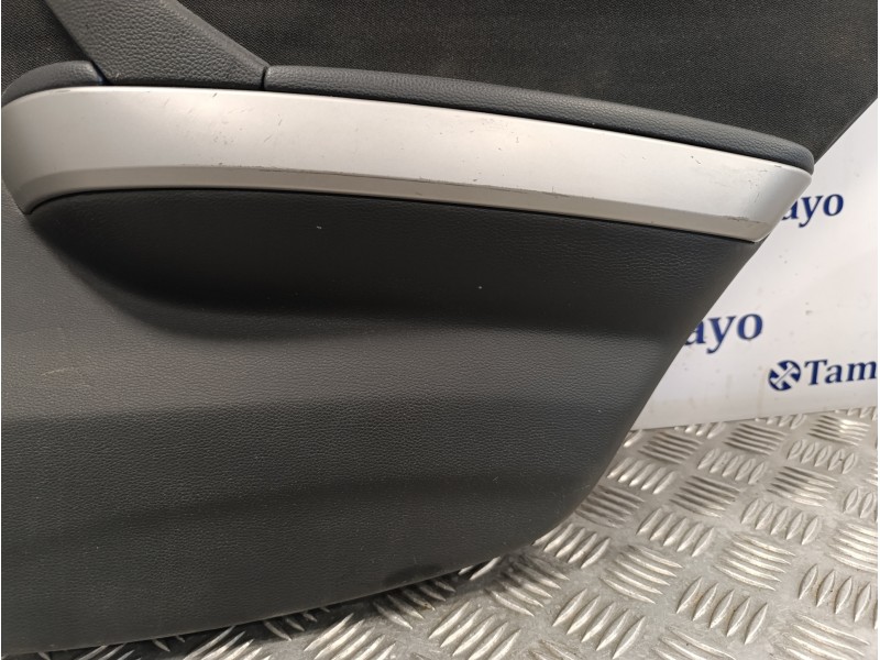 Recambio de guarnecido puerta trasera derecha para bmw serie 3 berlina (e90) 318d referencia OEM IAM 19000HT0000  