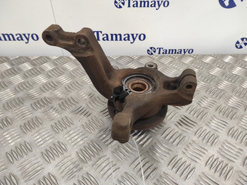 Recambio de mangueta delantera izquierda para dacia sandero 1.2 16v cat referencia OEM IAM   