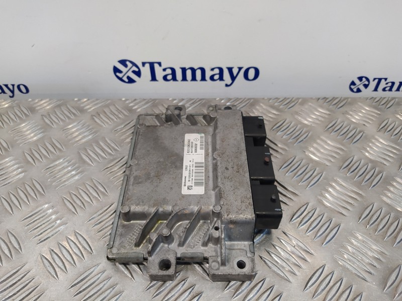 Recambio de centralita motor uce para dacia sandero 1.2 16v cat referencia OEM IAM S120205101A 8201082039 8201082042