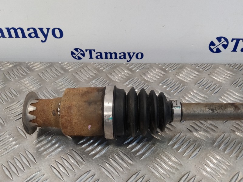 Recambio de transmision delantera derecha para dacia sandero 1.2 16v cat referencia OEM IAM 8201045819  