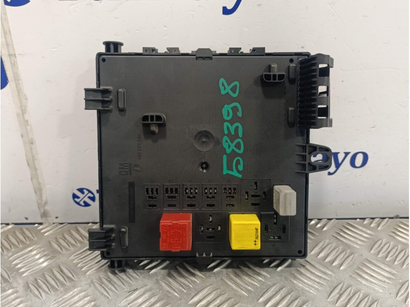 Recambio de caja reles / fusibles para saab 9-3 sport hatch referencia OEM IAM 12764435  519161202