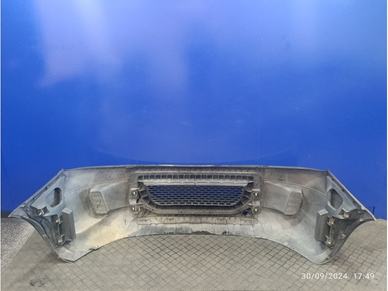 Recambio de paragolpes delantero para iveco daily pr einzelkabine 35 c... radstand 3750 referencia OEM IAM   