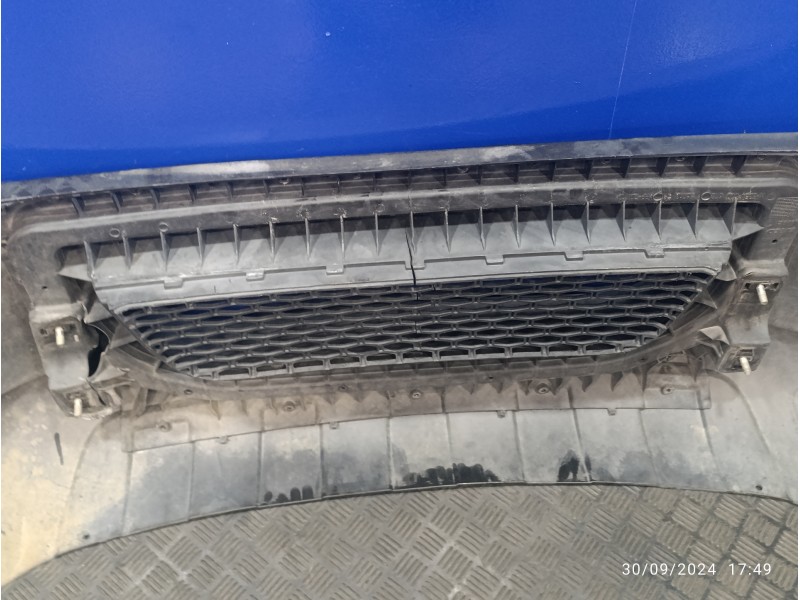 Recambio de paragolpes delantero para iveco daily pr einzelkabine 35 c... radstand 3750 referencia OEM IAM   