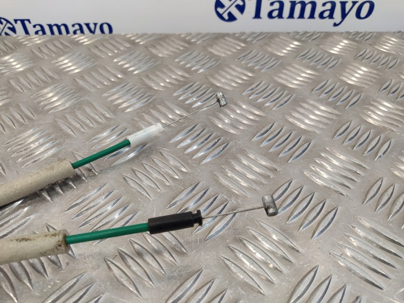 Recambio de cerradura puerta delantera derecha para ssangyong tivoli premium 4x2 referencia OEM IAM 7122035000  