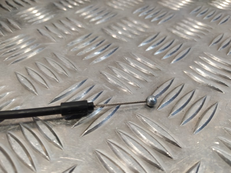 Recambio de cerradura puerta delantera derecha para ssangyong tivoli premium 4x2 referencia OEM IAM 7122035000  