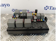 Recambio de caja reles / fusibles para kia carens 2.0 crdi referencia OEM IAM 952303A300   2