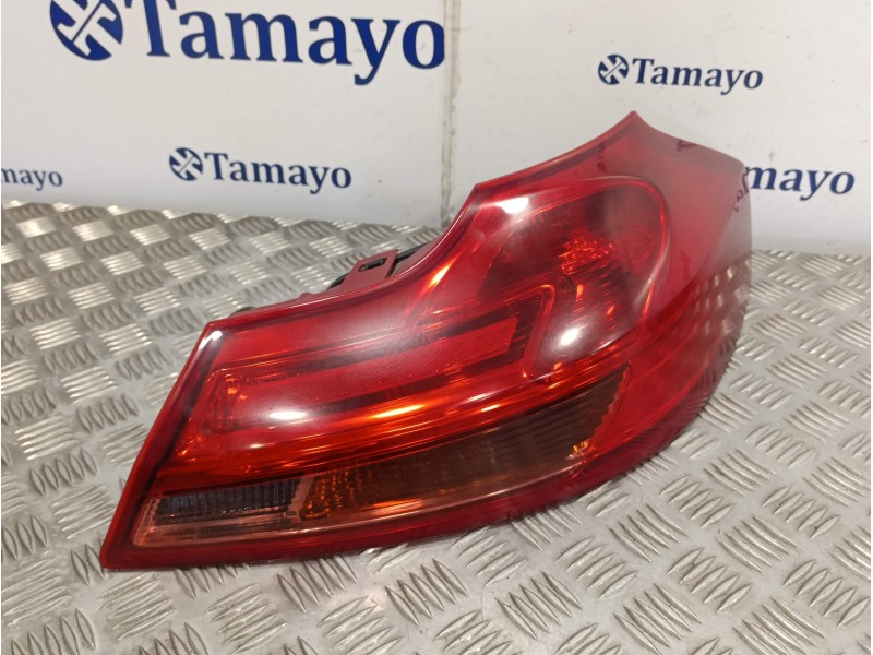 Recambio de piloto trasero derecho para opel insignia sports tourer referencia OEM IAM 13226857 495056087 VP9TTX13404A