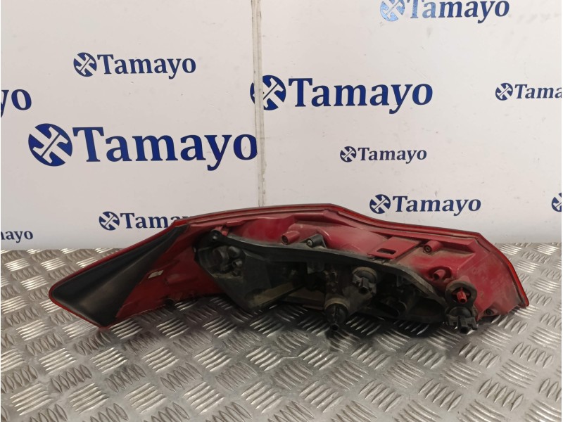Recambio de piloto trasero derecho para opel insignia sports tourer referencia OEM IAM 13226857 495056087 VP9TTX13404A