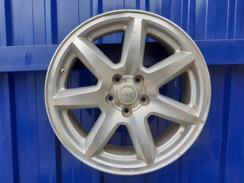 Recambio de llanta para jeep cherokee (kj) 3.7 v6 cat referencia OEM IAM 52125165AA  