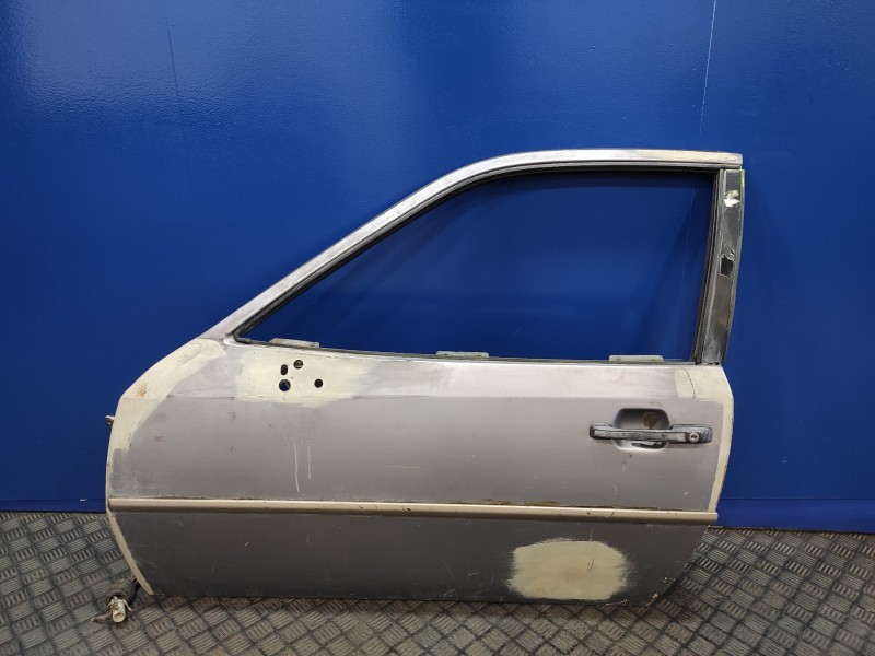 Recambio de puerta delantera izquierda para porsche 944 referencia OEM IAM   