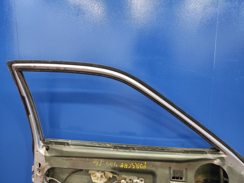 Recambio de puerta delantera izquierda para porsche 944 referencia OEM IAM   