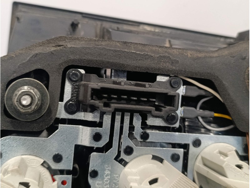 Recambio de piloto trasero izquierdo para saab 9-3 sport hatch referencia OEM IAM P12777321  