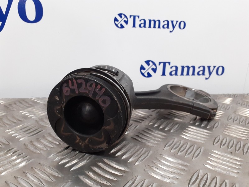 Recambio de piston para mercedes-benz clase m (w164) 3.0 cdi cat referencia OEM IAM 642940  