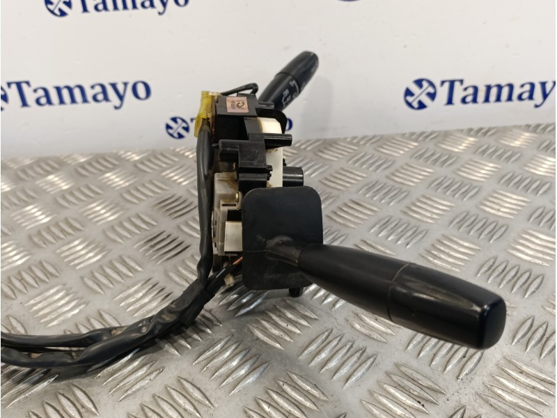 Recambio de mando multifuncion para kia carens 2.0 crdi referencia OEM IAM   
