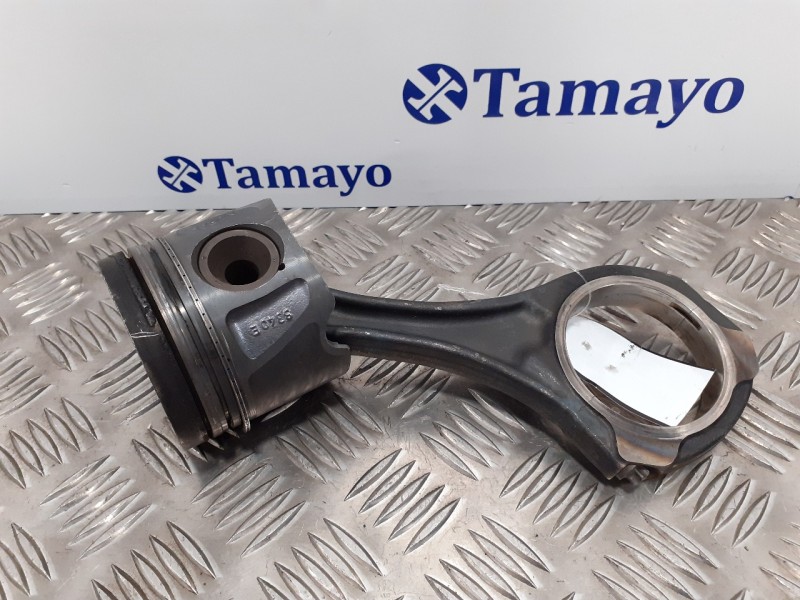 Recambio de piston para mercedes-benz clase m (w164) 3.0 cdi cat referencia OEM IAM 642940  