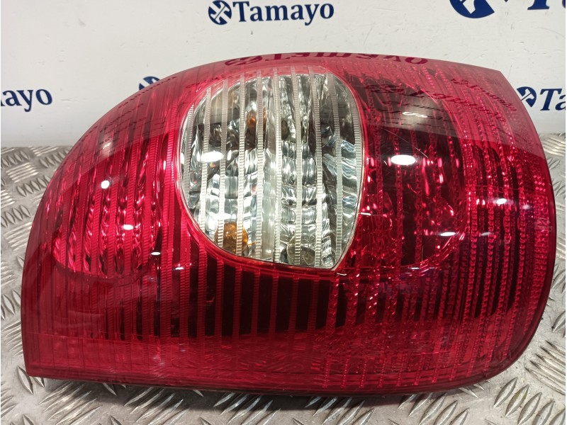 Recambio de piloto trasero izquierdo para citroën xsara picasso referencia OEM IAM 89032867  