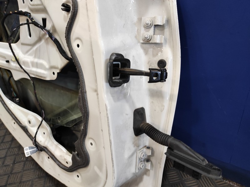 Recambio de puerta trasera izquierda para bmw x1 (e84) xdrive 23d referencia OEM IAM   