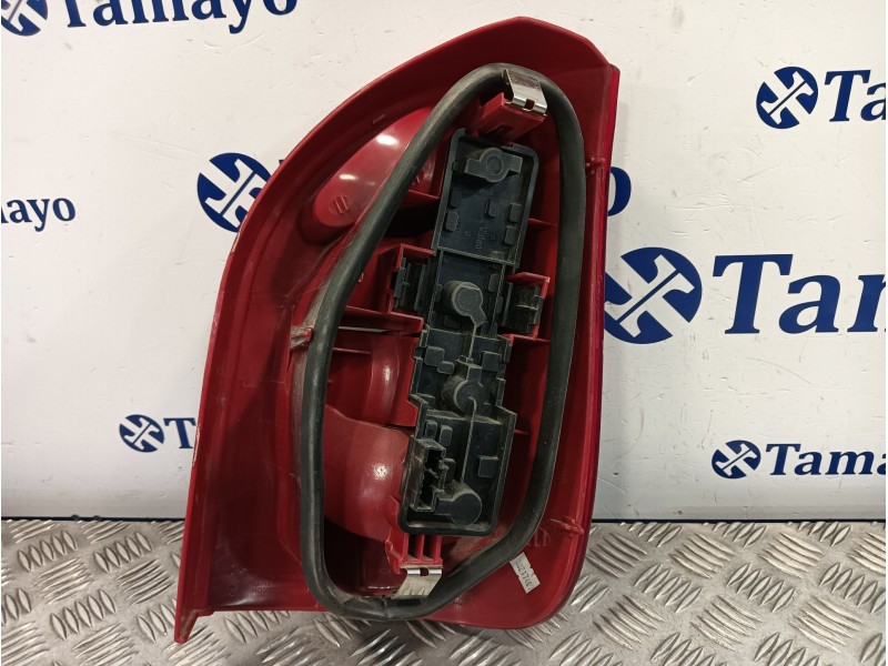 Recambio de piloto trasero izquierdo para citroën xsara picasso referencia OEM IAM 89032867  