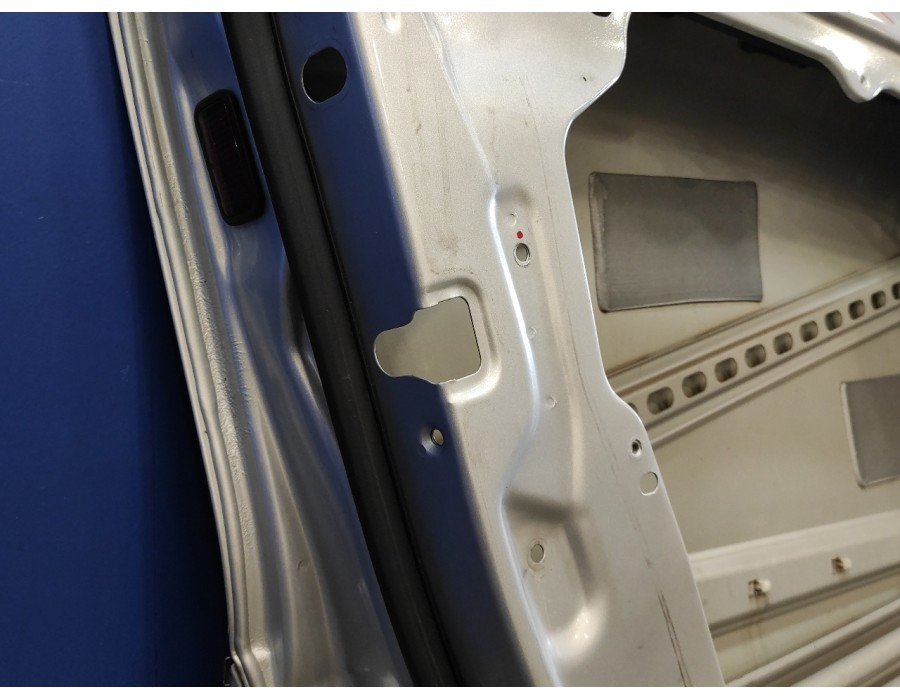 Recambio de puerta delantera izquierda para mercedes-benz clase m (w164) 280 / 300 cdi (164.120) referencia OEM IAM   