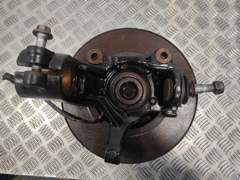 Recambio de mangueta delantera izquierda para ford transit kastenwagen (ttg) referencia OEM IAM   