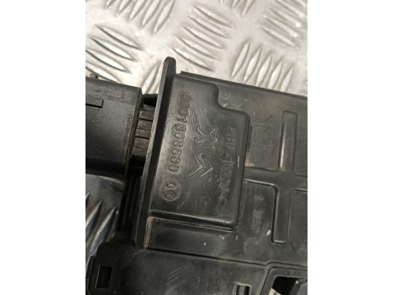 Recambio de caja precalentamiento para peugeot 2008 (--.2013) 1.2 12v e-thp / puretech referencia OEM IAM 9801808680  