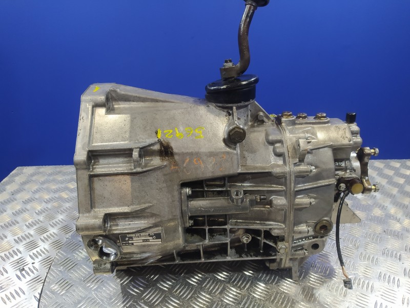 Recambio de caja cambios para volkswagen lt caja cerrada / combi 2.4 turbodiesel (dv) referencia OEM IAM 711614  
