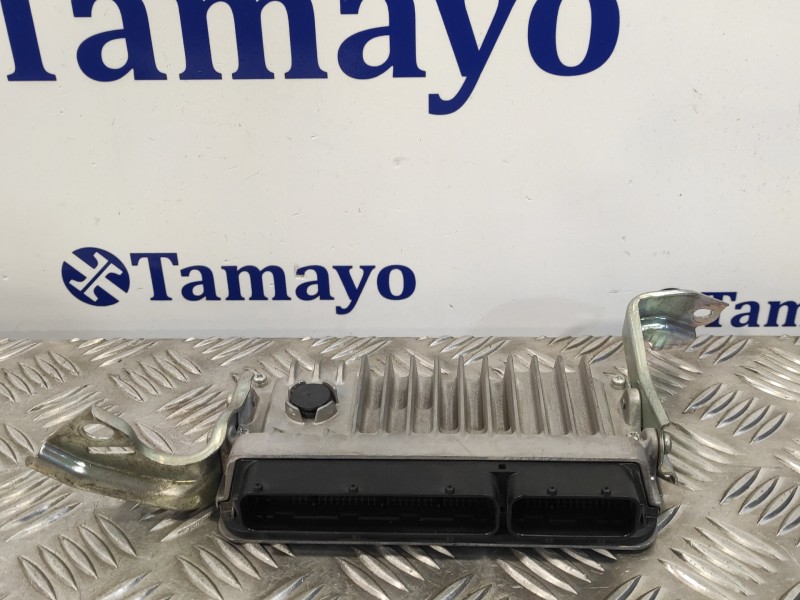 Recambio de centralita motor uce para toyota auris 1.8 16v (híbrido) referencia OEM IAM 896610Z750  MB2755003471