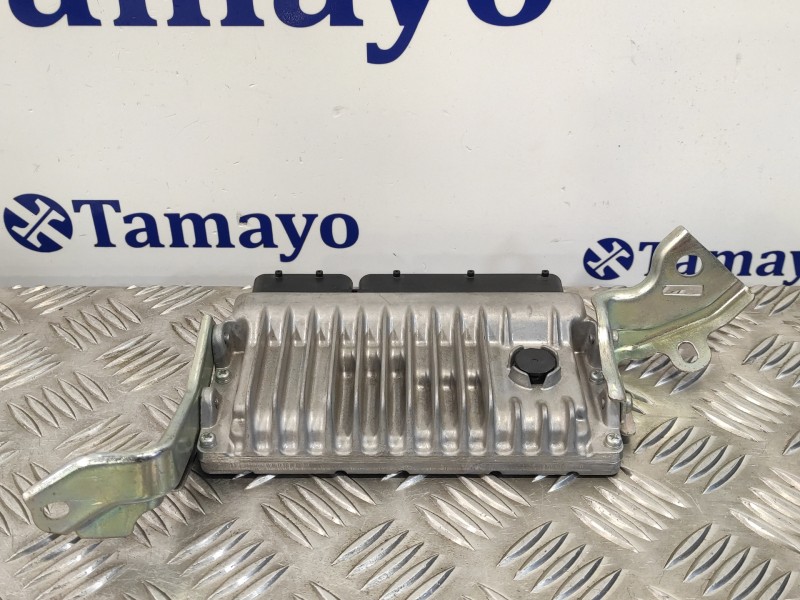 Recambio de centralita motor uce para toyota auris 1.8 16v (híbrido) referencia OEM IAM 896610Z750  MB2755003471