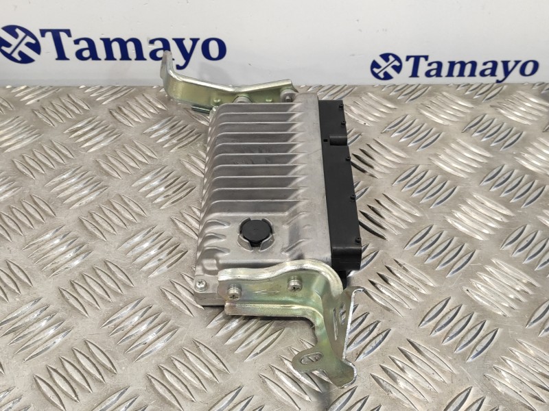 Recambio de centralita motor uce para toyota auris 1.8 16v (híbrido) referencia OEM IAM 896610Z750  MB2755003471