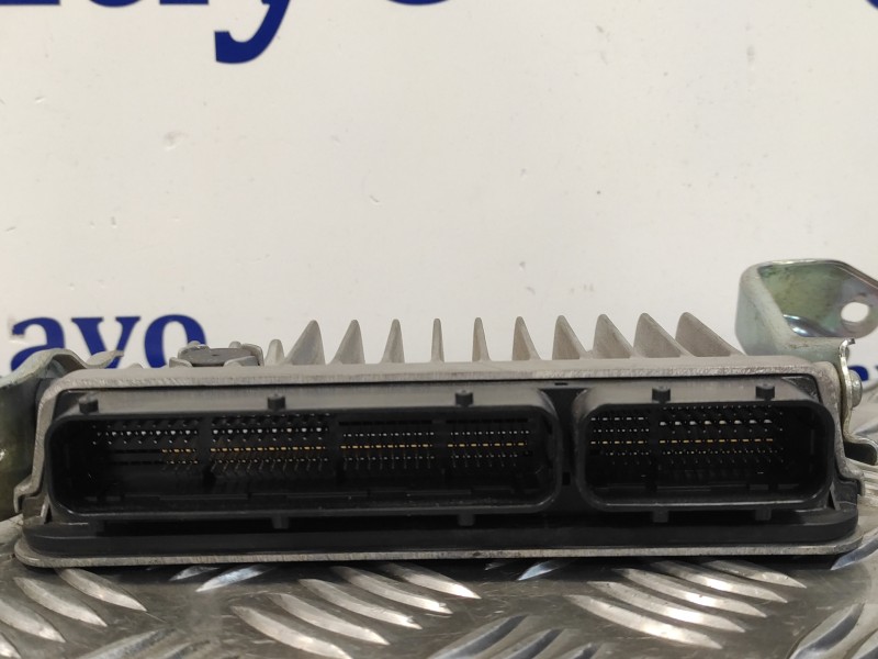 Recambio de centralita motor uce para toyota auris 1.8 16v (híbrido) referencia OEM IAM 896610Z750  MB2755003471