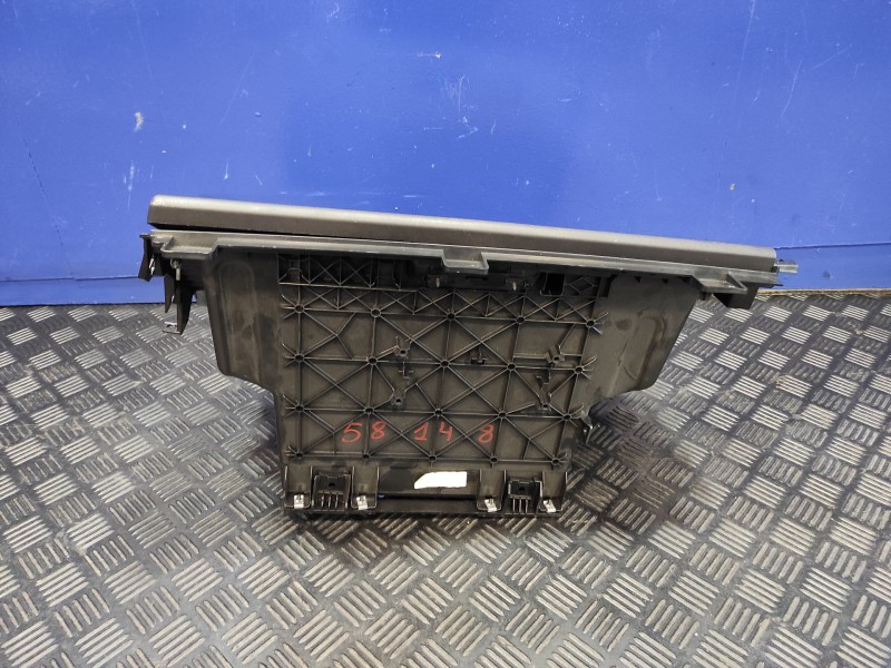 Recambio de guantera central delantera para land rover discovery sport referencia OEM IAM HJ3214K016BA  16A134BLF9