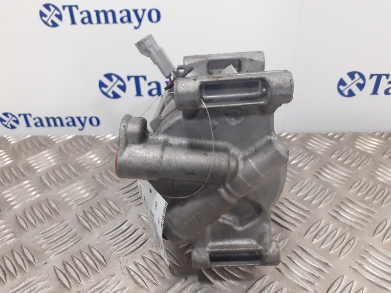 Recambio de compresor aire acondicionado para toyota yaris 1.3 16v cat referencia OEM IAM 4472604201  GE4472604201