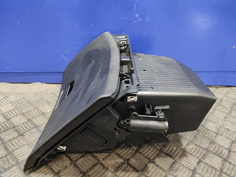 Recambio de guantera para peugeot 2008 (--.2013) 1.2 12v e-thp / puretech referencia OEM IAM 9673811277  