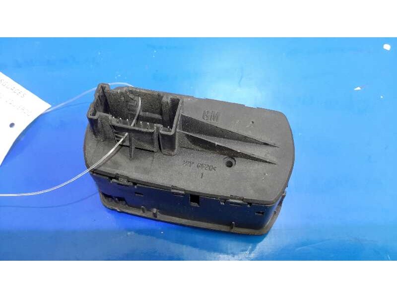 Recambio de mando elevalunas delantero izquierdo para opel corsa d referencia OEM IAM 13258521AA  315625731