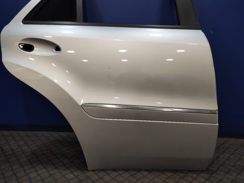 Recambio de puerta trasera derecha para mercedes-benz clase m (w164) 280 / 300 cdi (164.120) referencia OEM IAM   