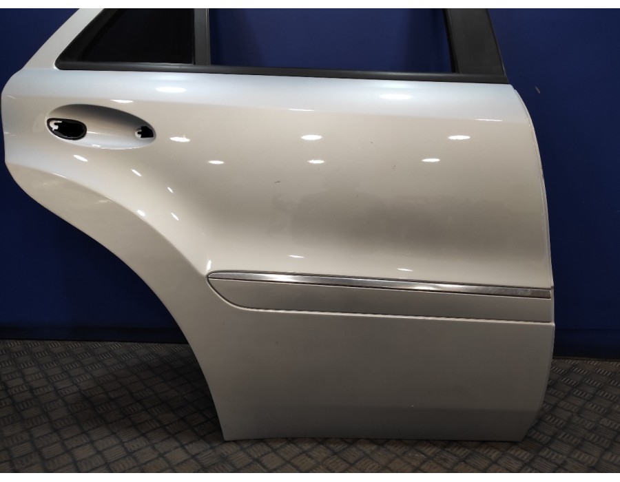 Recambio de puerta trasera derecha para mercedes-benz clase m (w164) 280 / 300 cdi (164.120) referencia OEM IAM   