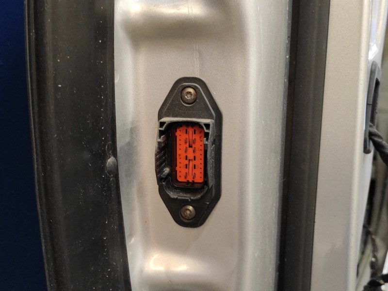 Recambio de puerta delantera derecha para mercedes-benz clase m (w164) 280 / 300 cdi (164.120) referencia OEM IAM   