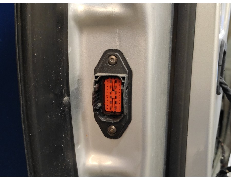 Recambio de puerta delantera derecha para mercedes-benz clase m (w164) 280 / 300 cdi (164.120) referencia OEM IAM   