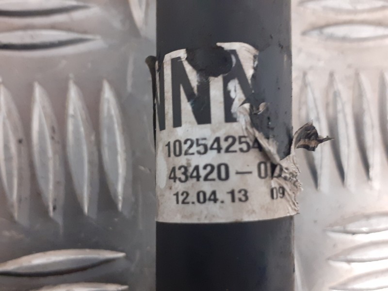 Recambio de transmision delantera izquierda para toyota yaris 1.3 16v cat referencia OEM IAM 10254254  