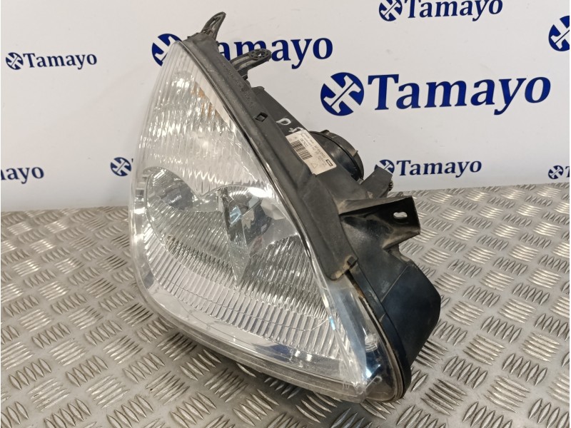 Recambio de faro derecho para citroën c5 berlina 2.0 hdi referencia OEM IAM 89005403  