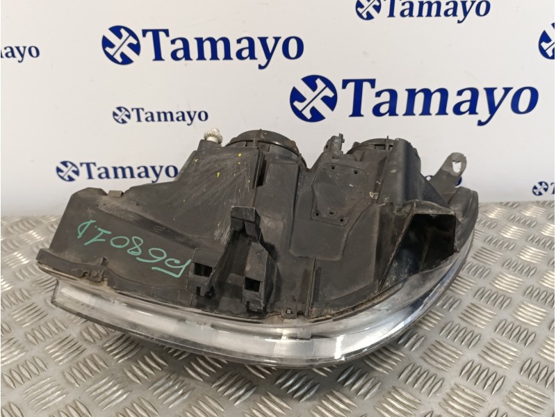 Recambio de faro derecho para citroën c5 berlina 2.0 hdi referencia OEM IAM 89005403  