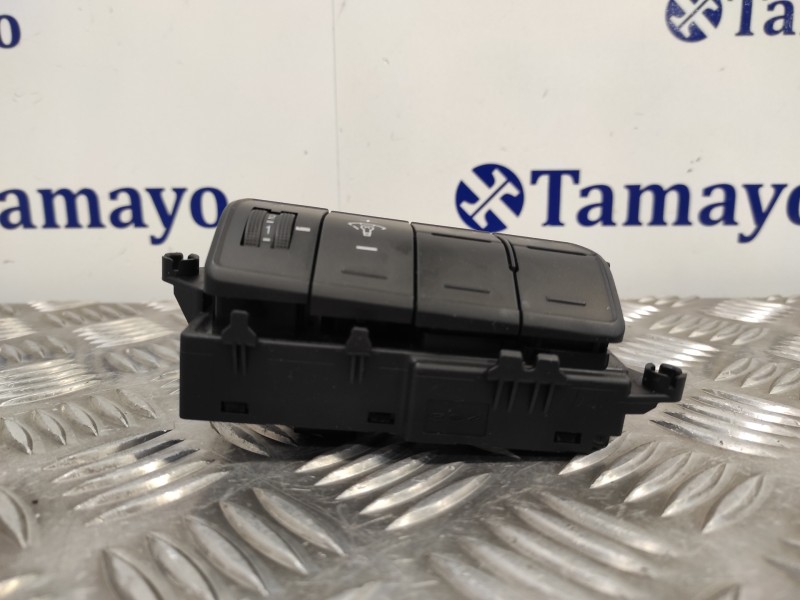 Recambio de mando multifuncion para hyundai i30 (gd) 1.4 cat referencia OEM IAM 93310A6100RY  