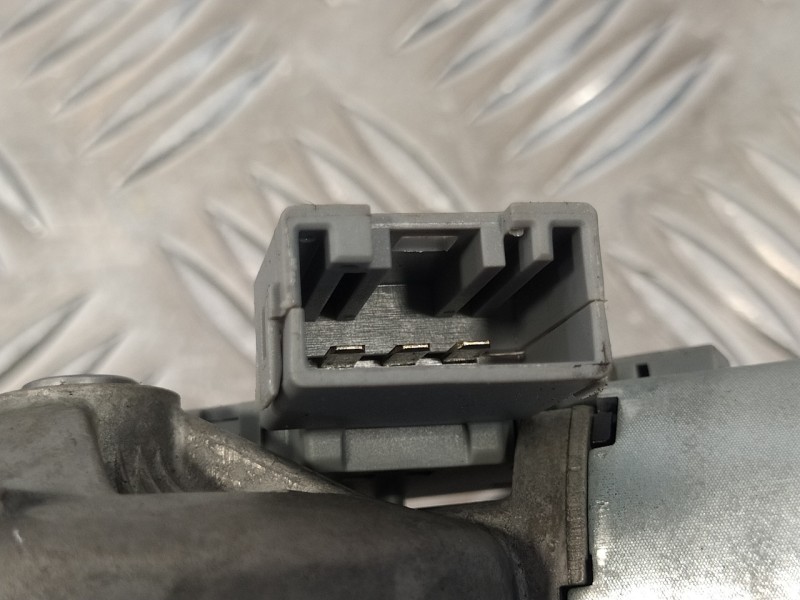 Recambio de motor limpia trasero para bmw x1 (e84) xdrive 23d referencia OEM IAM W000010933  2990856