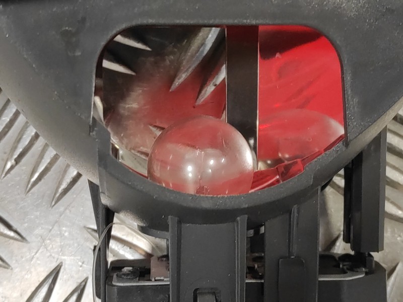 Recambio de piloto trasero derecho interior para bmw x1 (e84) xdrive 23d referencia OEM IAM 63212990114  6321299011406