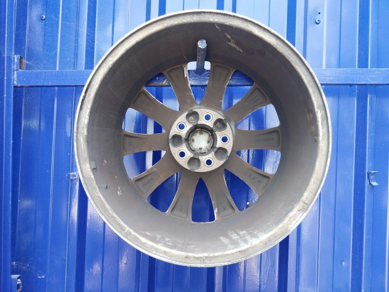 Recambio de llanta para opel meriva b 1.4 16v turbo cat referencia OEM IAM 13269541  